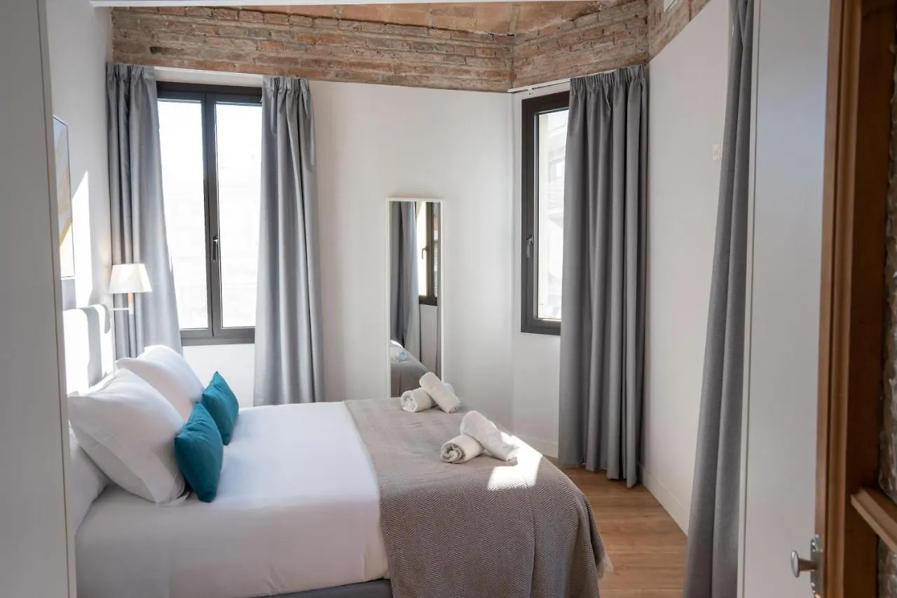 Feelathome Stadium Apartments L'Hospitalet de Llobregat 0*,  Spain