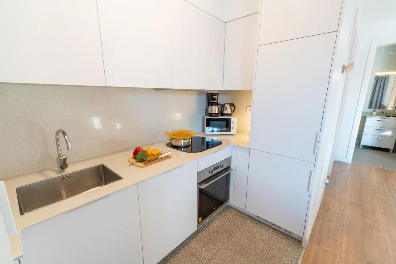 Feelathome Stadium Apartments L'Hospitalet de Llobregat 0*,